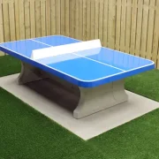 Beton-Tischtennisplatte abgerundet