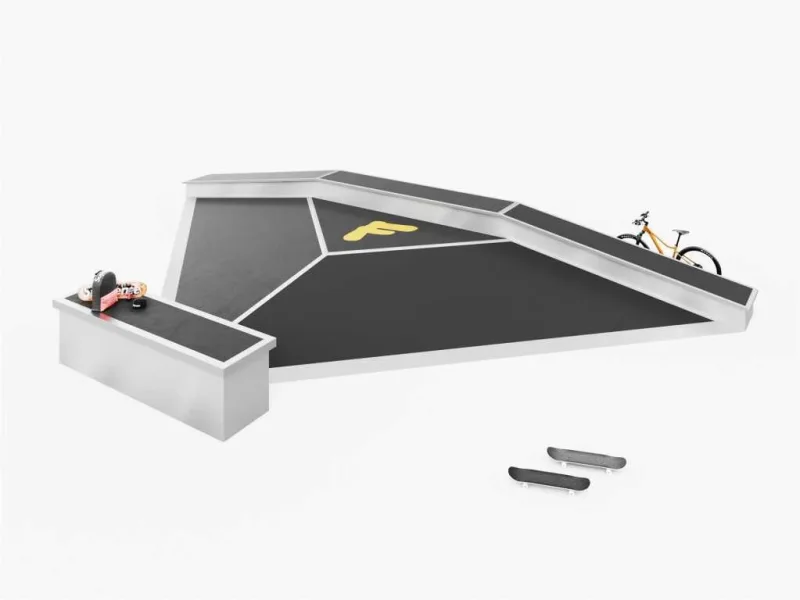 Pyramide + Ledge straight + Rail