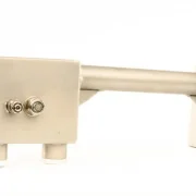 Sandaufzug mit seitlichem Arm