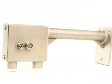 Sandaufzug mit seitlichem Arm
