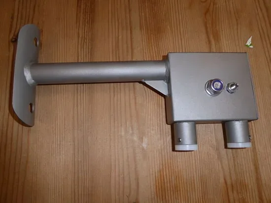 Sandaufzug mit seitlichem Arm