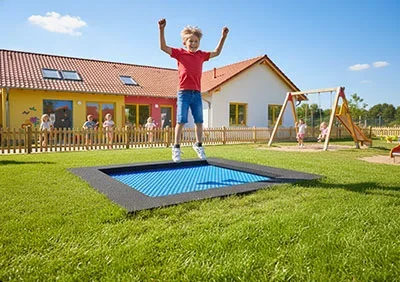 Bodentrampoline